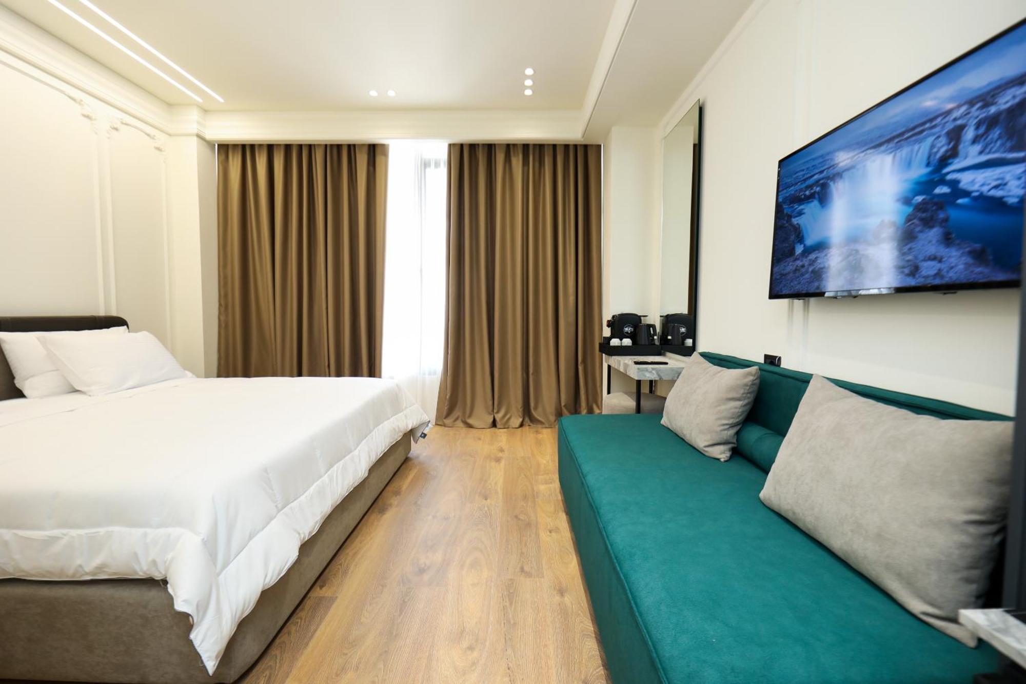 Hotel Adore Wlora Zewnętrze zdjęcie