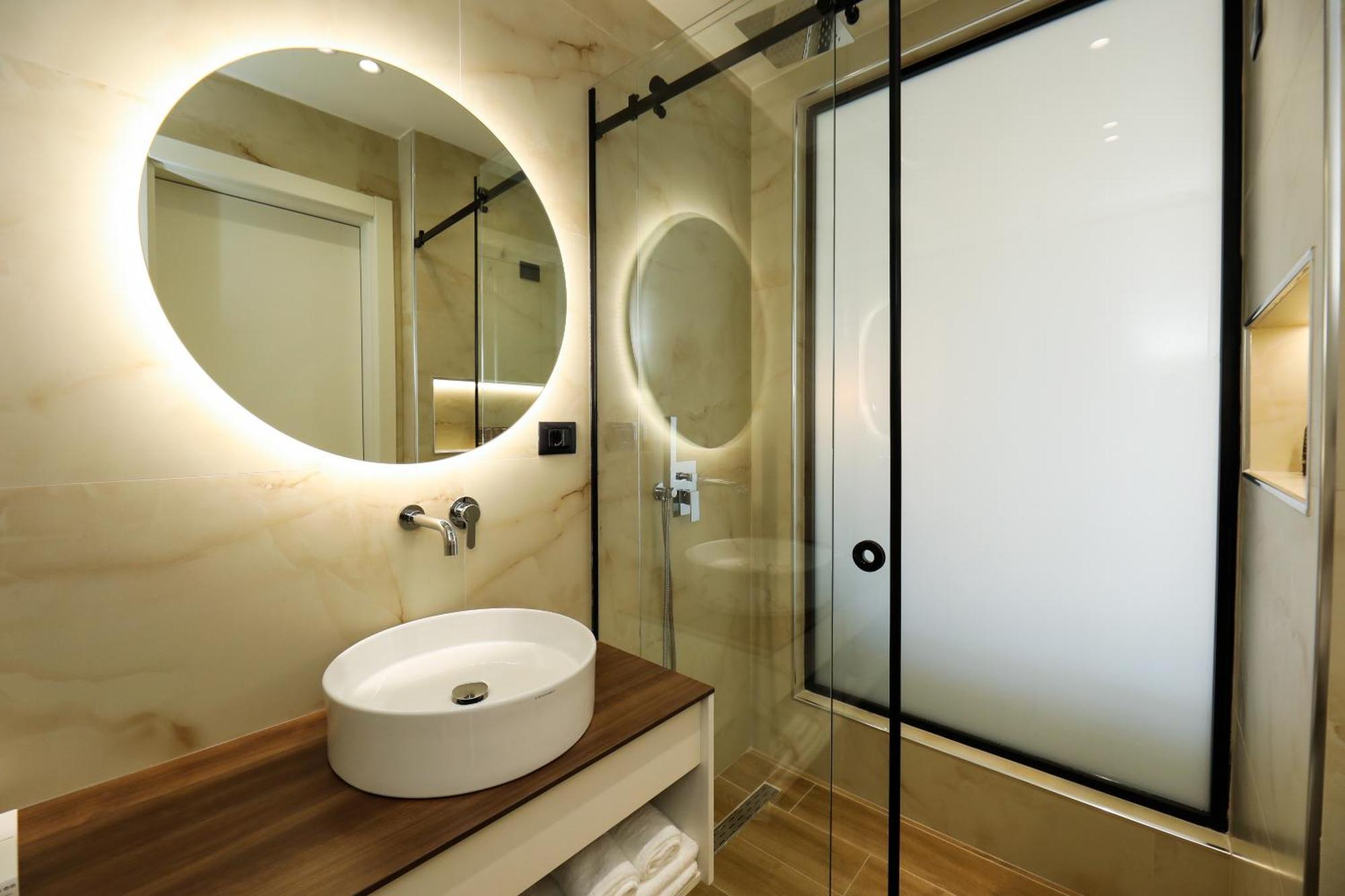 Hotel Adore Wlora Zewnętrze zdjęcie