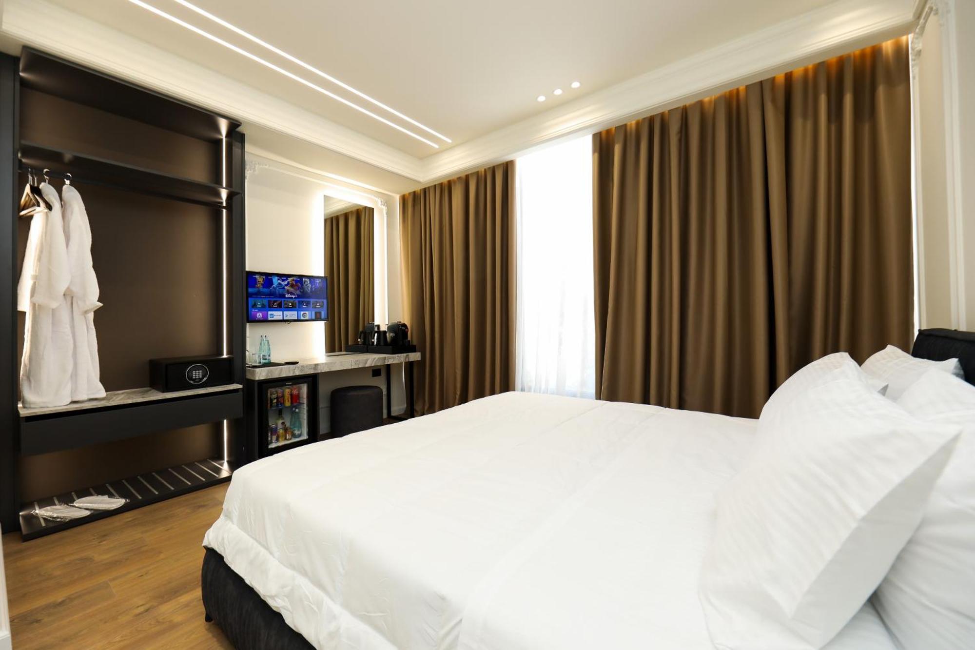 Hotel Adore Wlora Zewnętrze zdjęcie