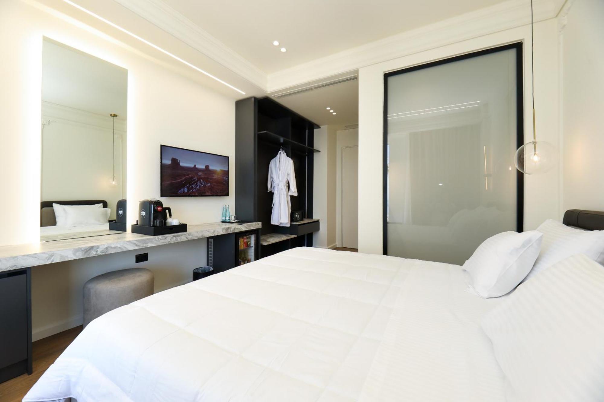 Hotel Adore Wlora Zewnętrze zdjęcie